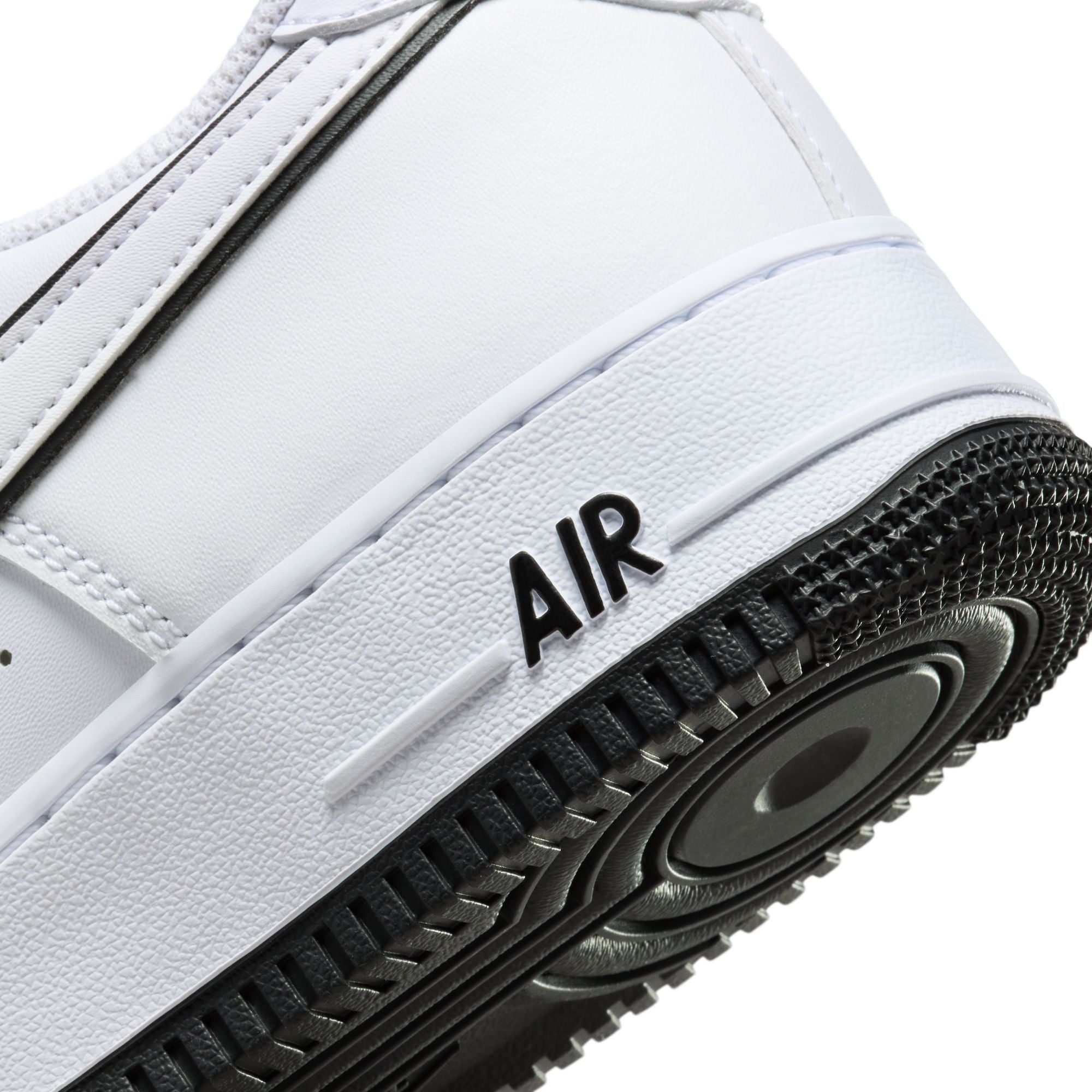 Nike air force 1 black with white clearance bottom