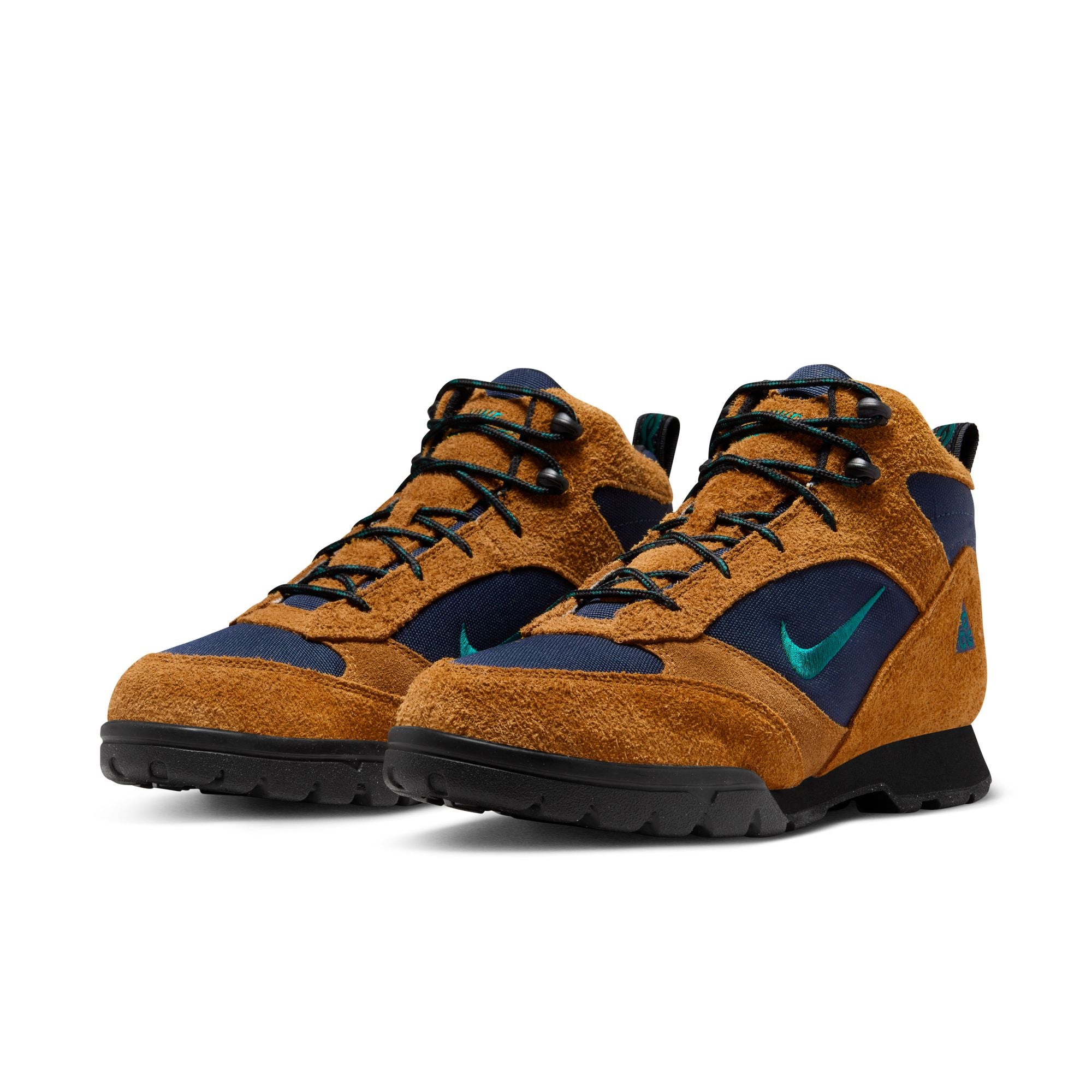 Nike acg walking clearance boots