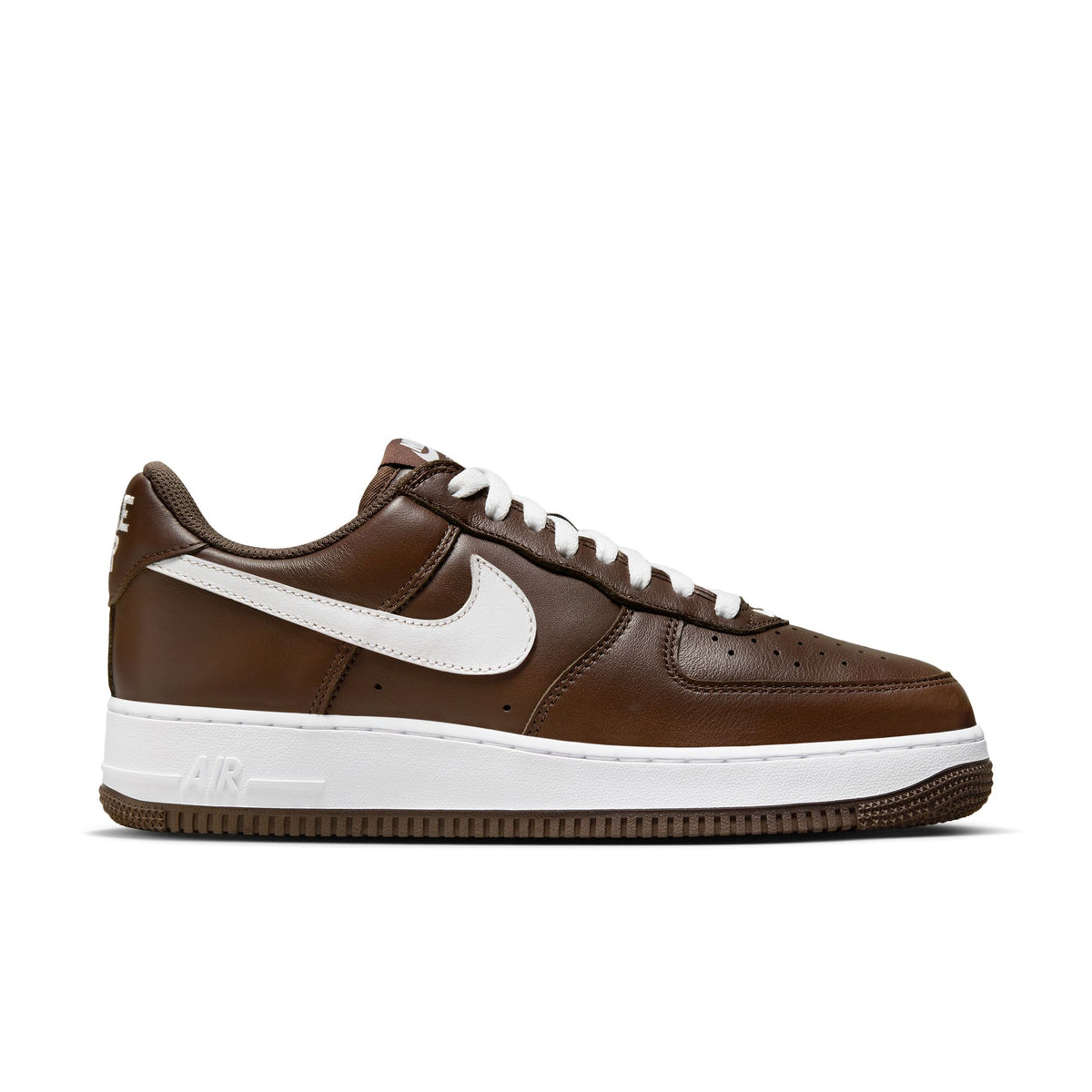 Nike Air Force 1 Low Retro QS - FD7039-200 Chocolate/White