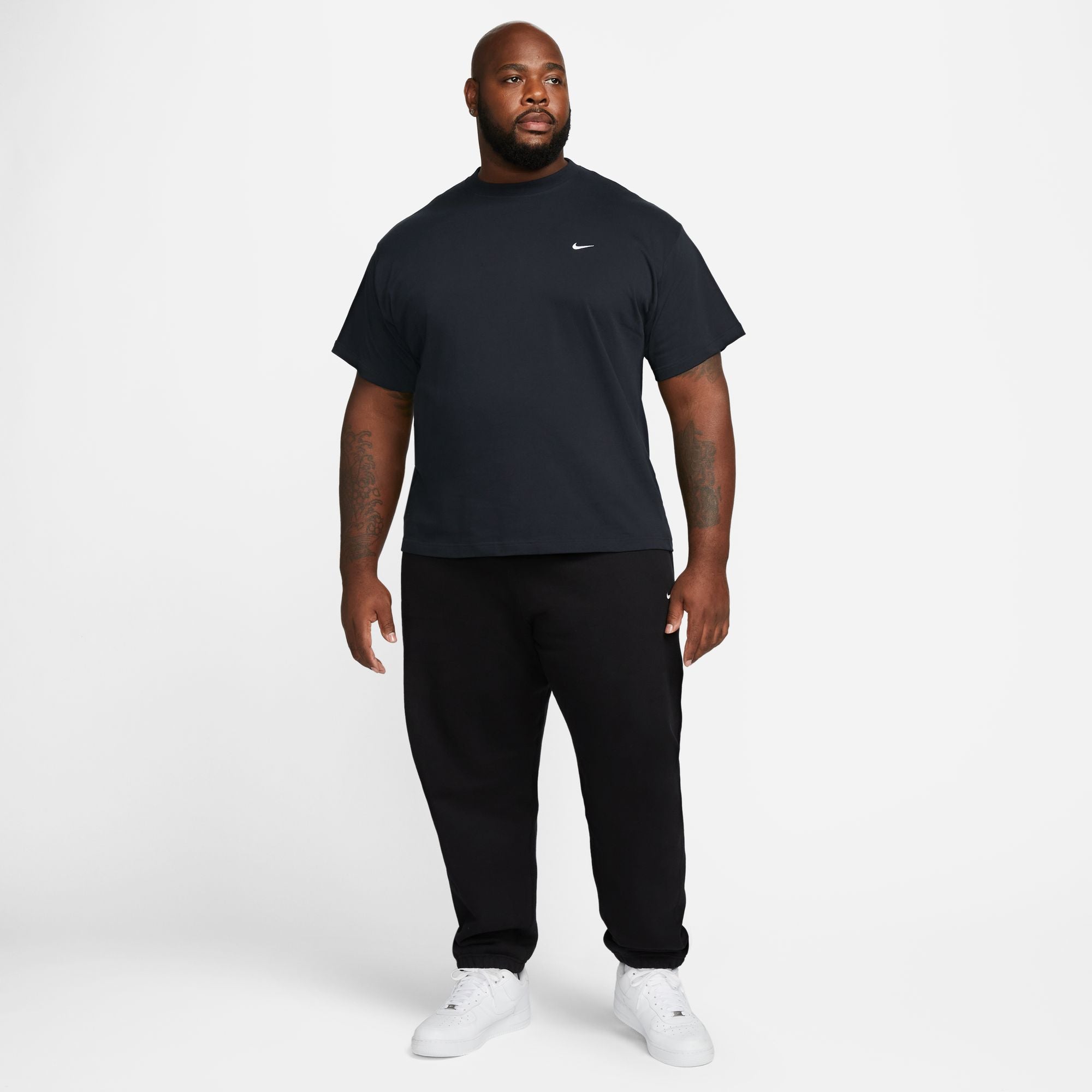 Nike deals basic tee