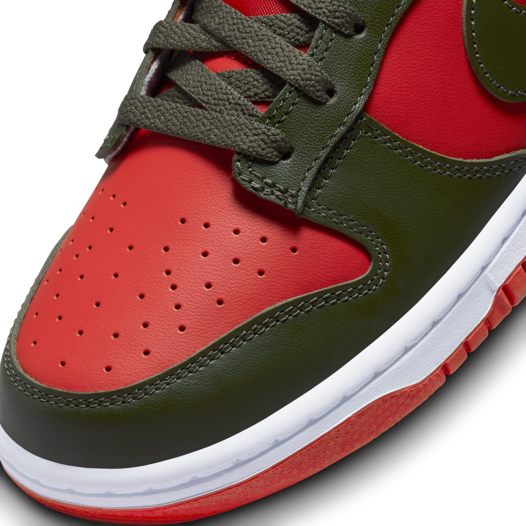 Nike Dunk Low Retro BTTYS - Mystic Red/Cargo Khaki DV0833-600