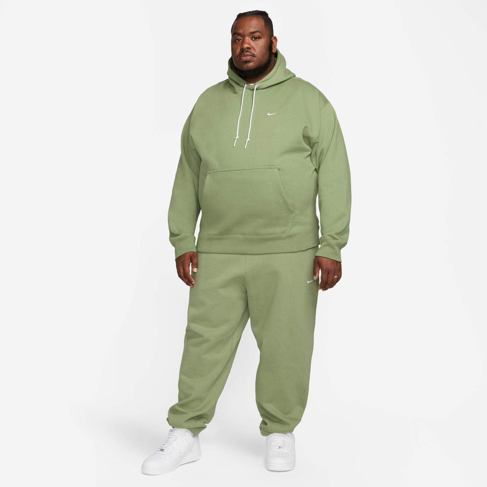 Nike hot sale green jumper