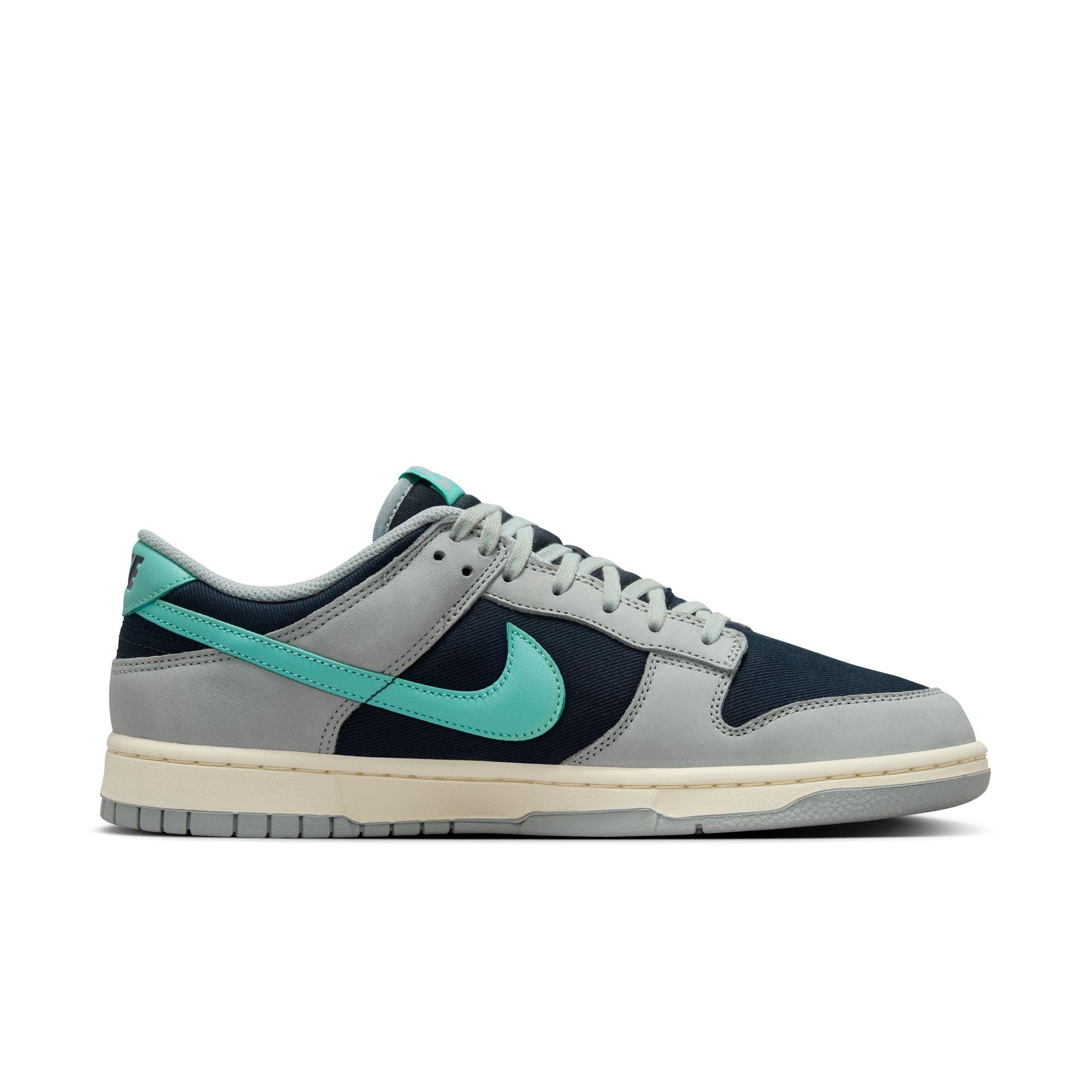 NIKE　DUNK　low　PRM Nike Dunk Low Retro Premium Men's Shoes. Nike JP