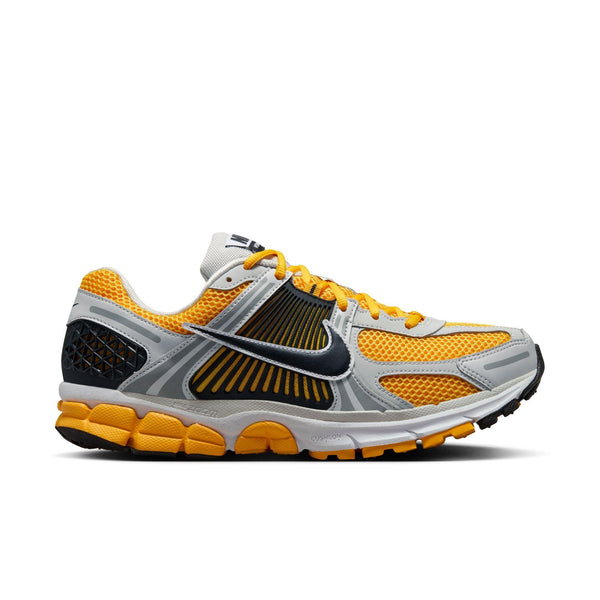 Nike Zoom Vomero 5 - University Gold/Photon Dust/Black FB9149-002