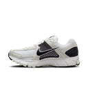 Nike Zoom Vomero 5 - Stomping Ground