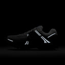 Nike Zoom Vomero 5 - Stomping Ground