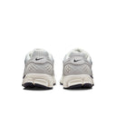 Women's Nike Zoom Vomero 5 - Photon Dust / Chrome Gridiron