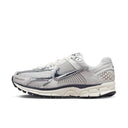 Women's Nike Zoom Vomero 5 - Photon Dust / Chrome Gridiron