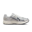 Women's Nike Zoom Vomero 5 - Photon Dust / Chrome Gridiron