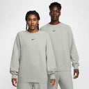 Nike NOCTA CS Cardinal Fleece Crewneck - Gris Foncé Chiné / Noir