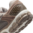 Nike Zoom Vomero 5-COLLEGE GREY/SAIL MINK BROWN