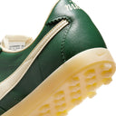 W Nike Astrograbber Leather - Fir / Muslin - Sail