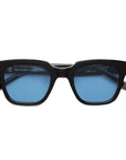 Guisto Azure AZURE
A timeless classic design, Giusto is an essential frame characterized by a squared profile and low nose-bridge. A sharp reinterpretation of the iconic 1950s design school, Giusto features thick and sturdy acetate rims and wide geometric lenses. This version of Giusto comes in a shiny black acetate with bold blue lenses.Sizes: RLens Width: 50 mmFrame Front: 146 mmFrame Side: 145 mm
German Zeiss lenses, acetate frames made in Italy SUPER