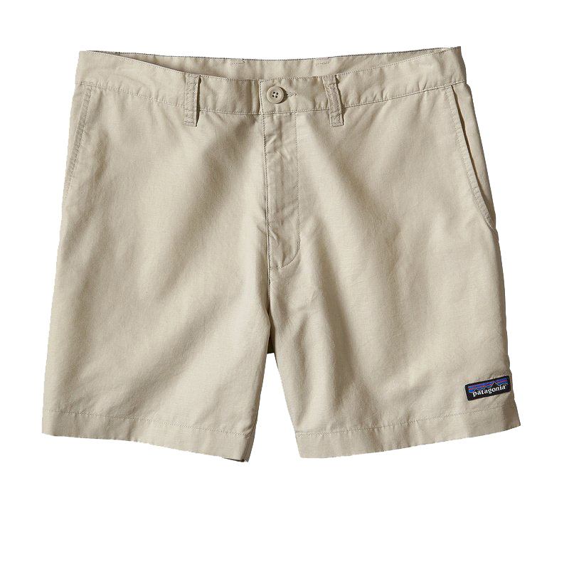 LW Hemp Volley Short PELICAN
Everyday shorts with a 7&quot; inseam are made of lightweight organic cotton/hemp fabric for cool-wearing comfort in hot weather. Fair Trade Certified™ sewn. PATAGONIA