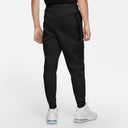 NIKE NSW TECH FLEECE JOGGERS BLACK
Slim fit
Imported