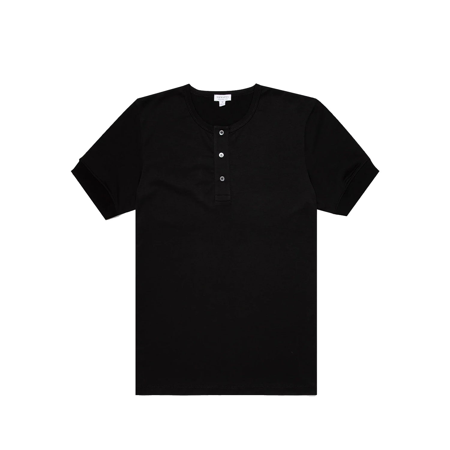 Henley T-Shirt BLACK
This is the contemporary British take on the classic Henley T-shirt. Made in Sunspots ultra-light long staple Supima cotton – the same fabric as the classic T-shirts – it has a wider rib cuff and refined trocas button placket, both taken from pieces in the archive. The fit is regular.
Henley shirts were traditional English 19th century rowing shirts, reminiscent of early Sunspel shirts, given a new lease of life in the late 20th century. This is a classic understated version. SUNSPEL