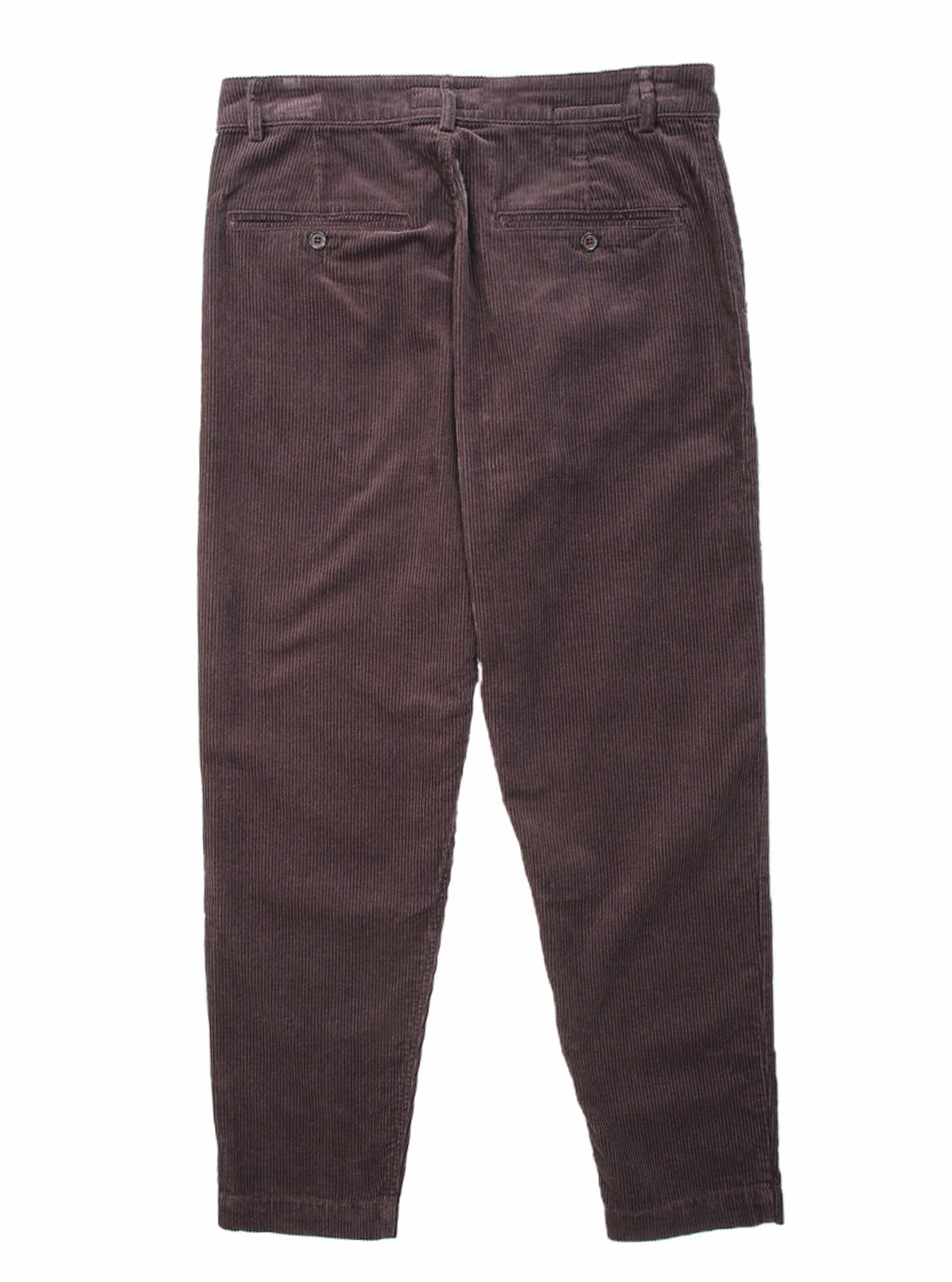 Military Chino - Cord LICORICE
• Product Code: 27532.
• Comfortable, loose fit through the hips and thigh.
• Leg tapers through to hem.
• Mid-rise.
• Button fly.
• Two front pockets.
• Two rear jetted buttoned pockets.
• Fabric Content: 100% Cotton, 100% Cotton trim. UNIVERSAL WORKS