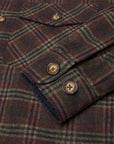 Wool River Overshirt 


Urea Buttons 
Regular fit
Chest pocket 
Long sleeves
Made in Portugal

Composition: 100% Virgin Wool inside, Lining 100% Viscose PORTUGUESE FLANNEL